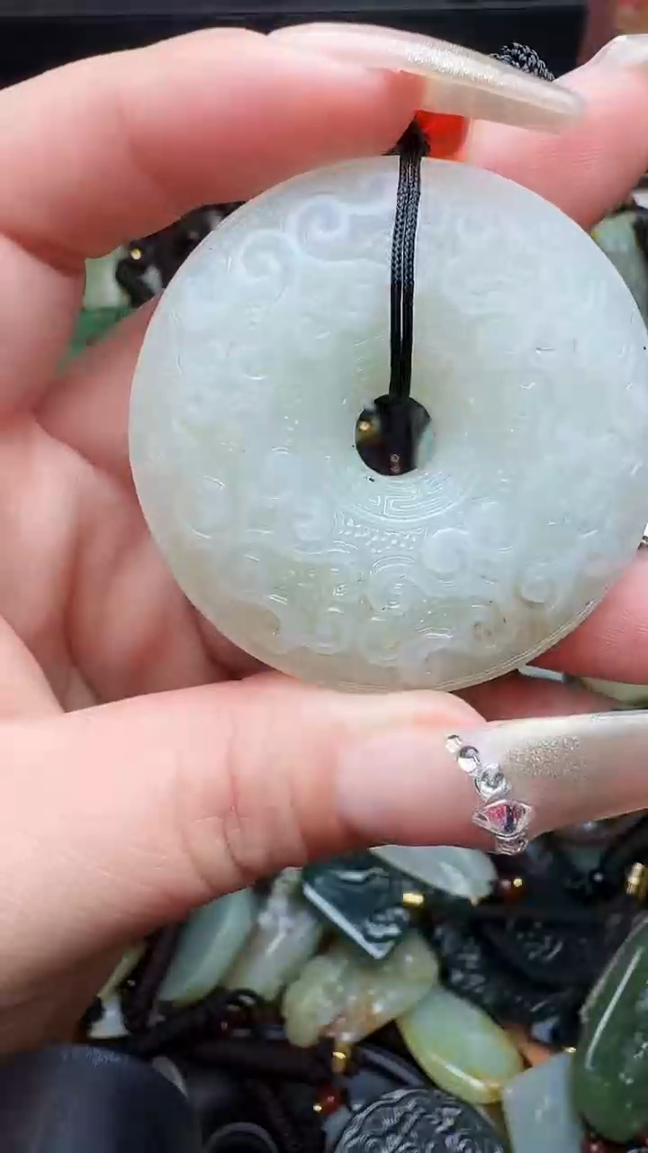 【闪购商品】和田玉颈饰未镶嵌57