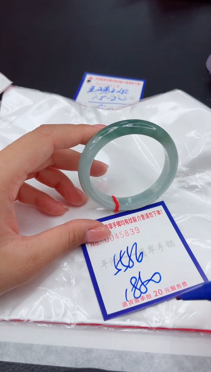 翡翠手镯未镶嵌111111111111
