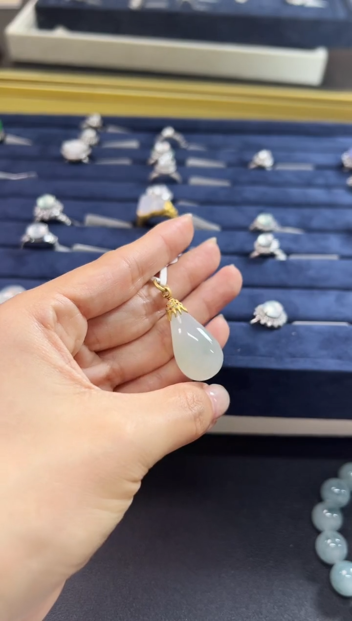 颈饰18K金镶嵌翡翠KZGF1206-027