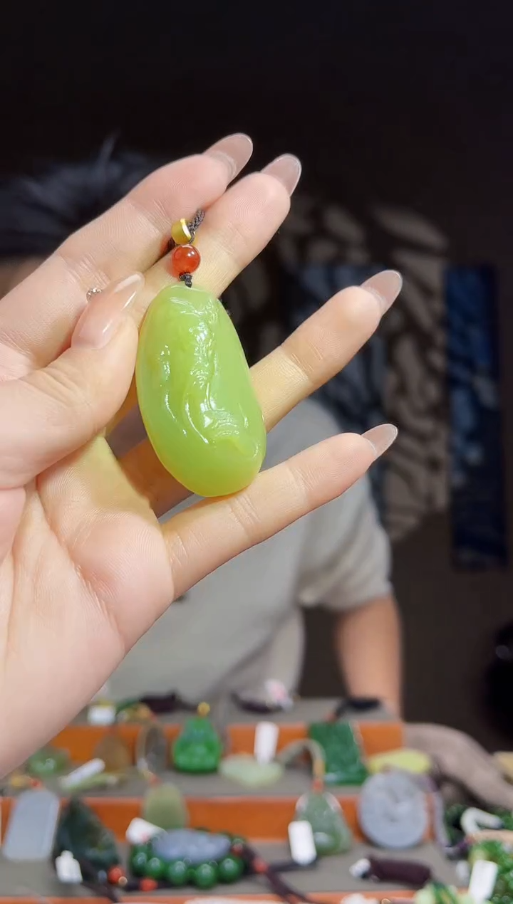 【闪购商品】和田玉颈饰未镶嵌拍一发一