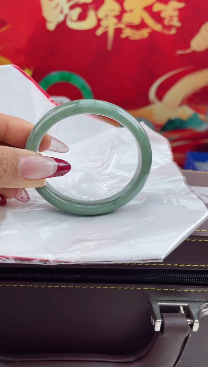 【闪购商品】翡翠手镯（贵妃镯）未镶嵌17翡翠手镯