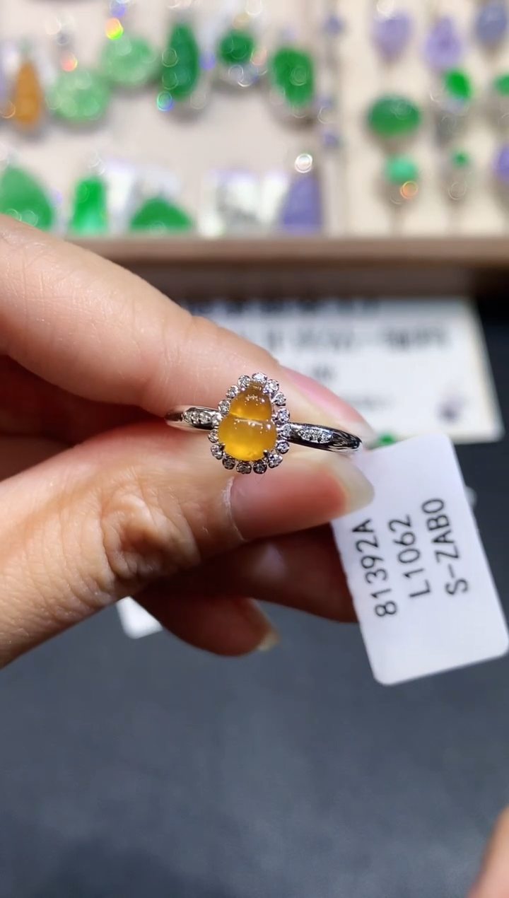【闪购商品】翡翠戒指18K金镶嵌L1062