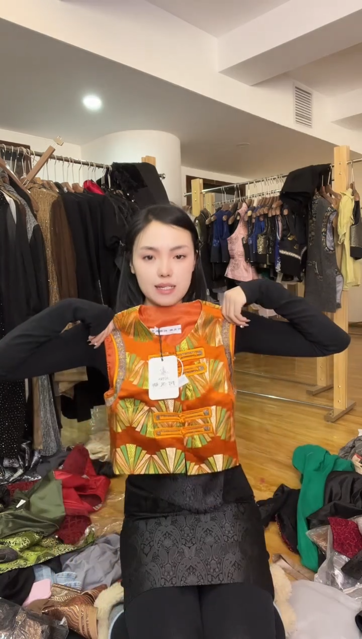 M码    110斤   马甲