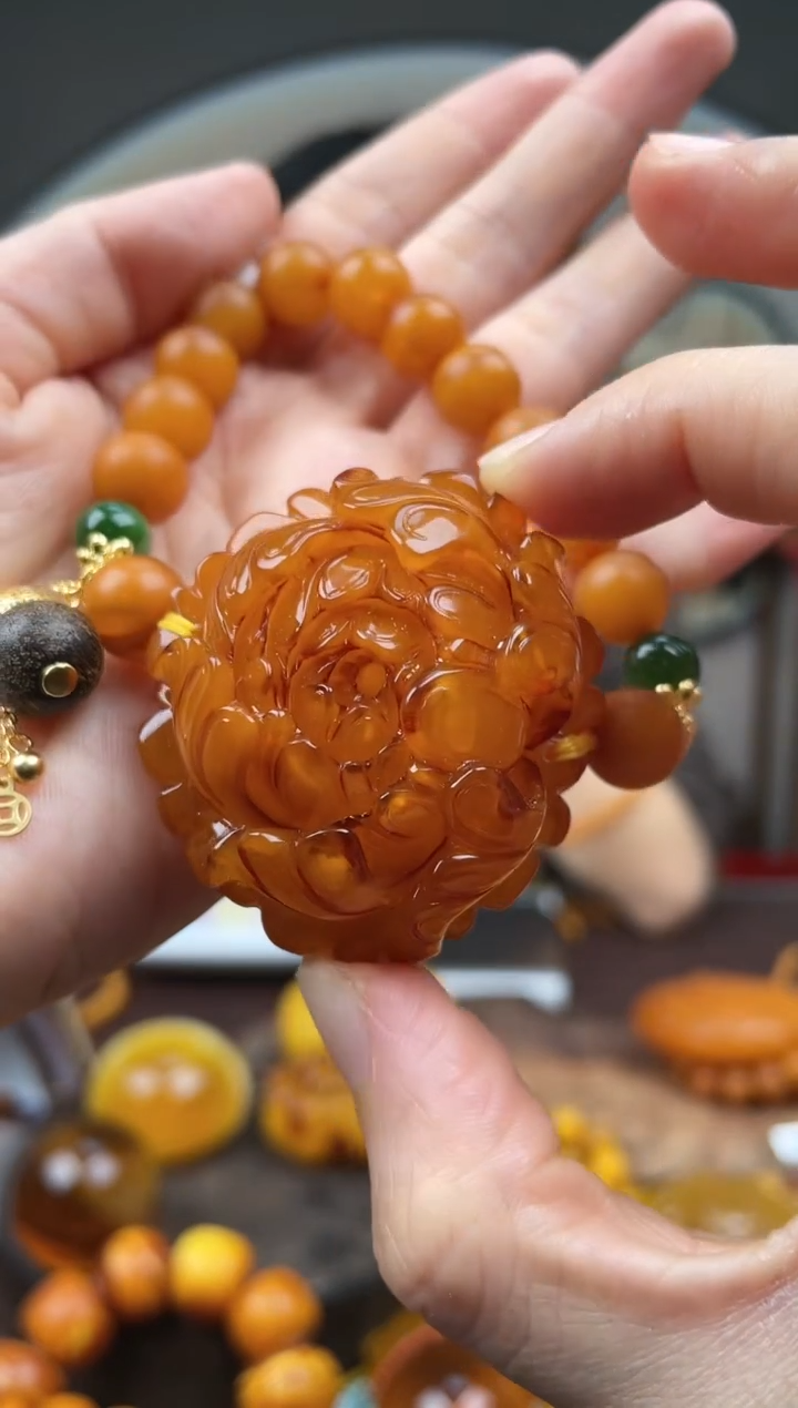 【闪购商品】琥珀裸石未镶嵌首饰 假1赔4 （多样性发货1件