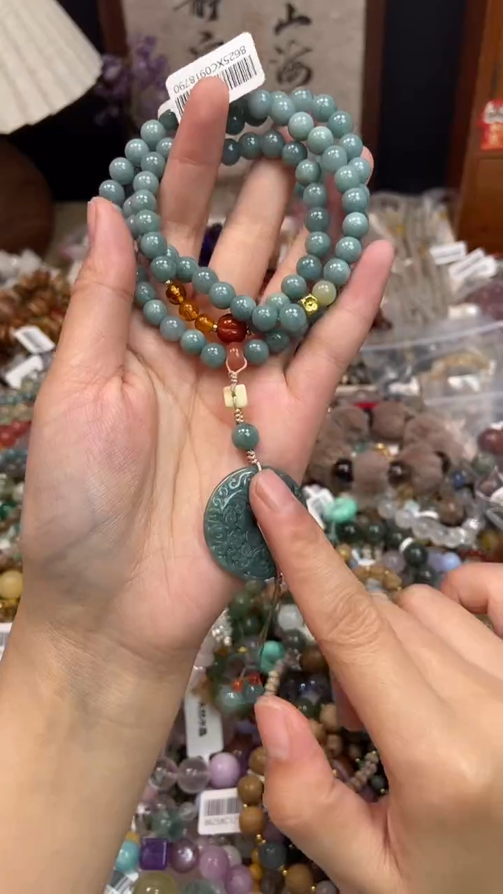 未镶嵌翡翠手饰290