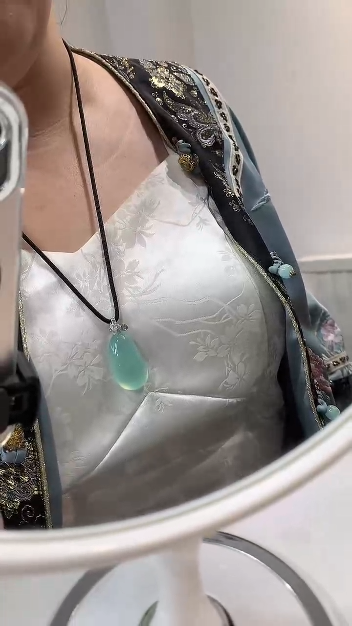 未镶嵌蛇纹石玉吊坠(不含链)福瓜