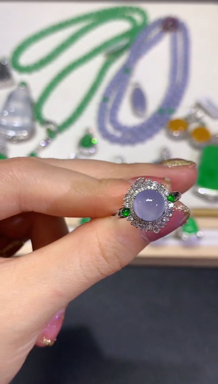 【闪购商品】翡翠颈饰18K金镶嵌团购36