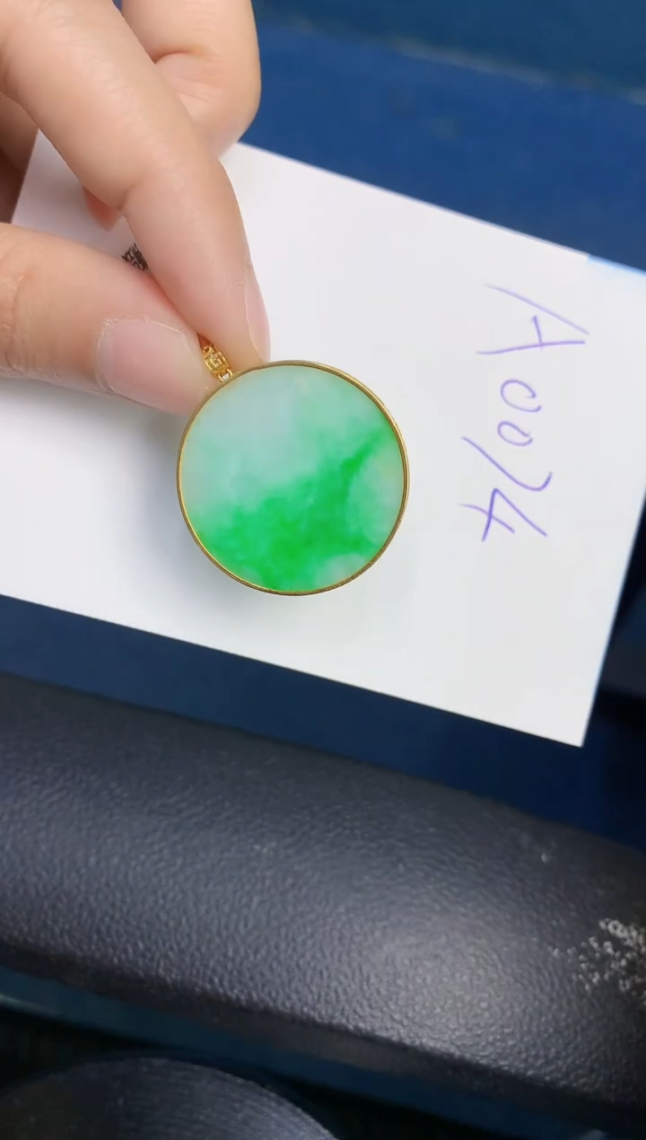 【闪购商品】翡翠颈饰18K金镶嵌00000000000