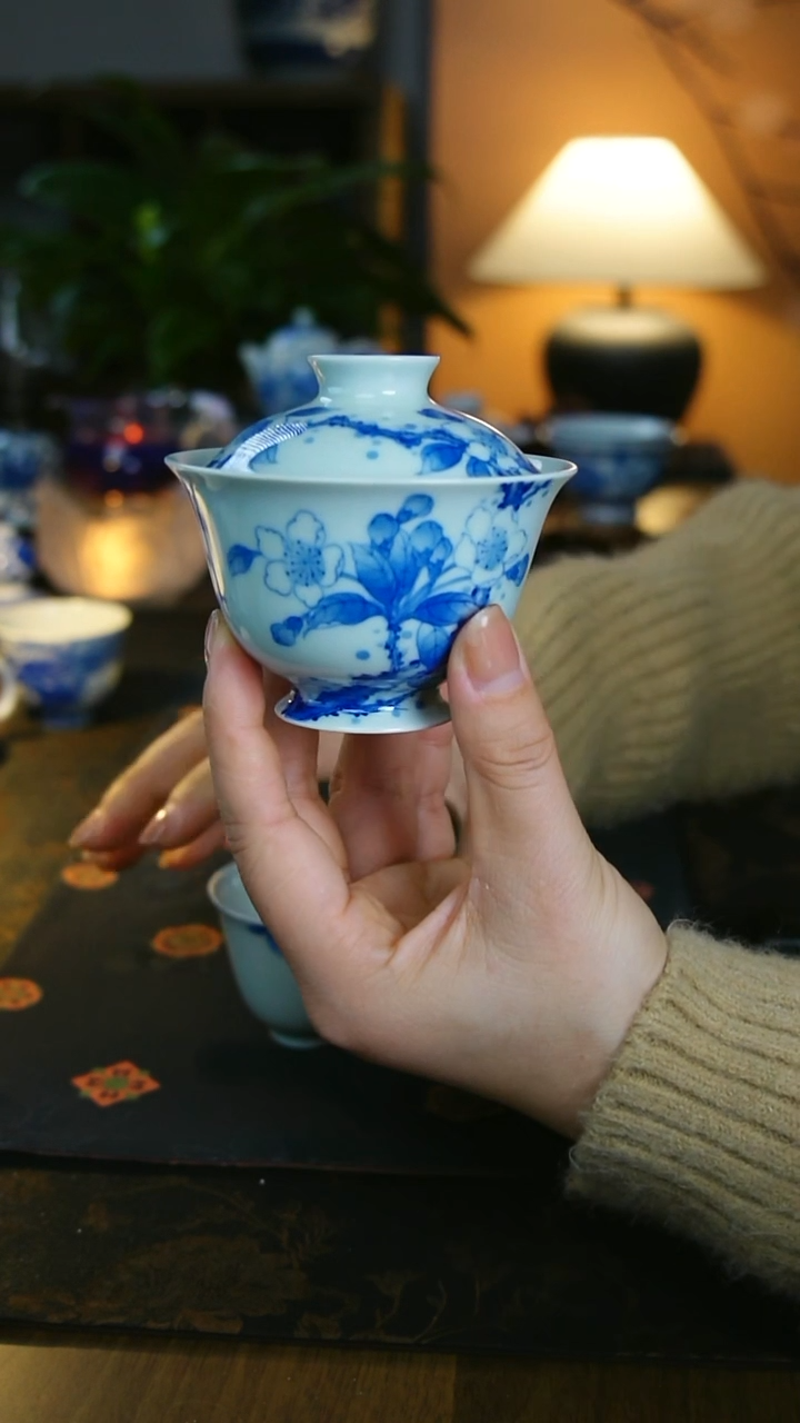 海棠花元宝盖碗      