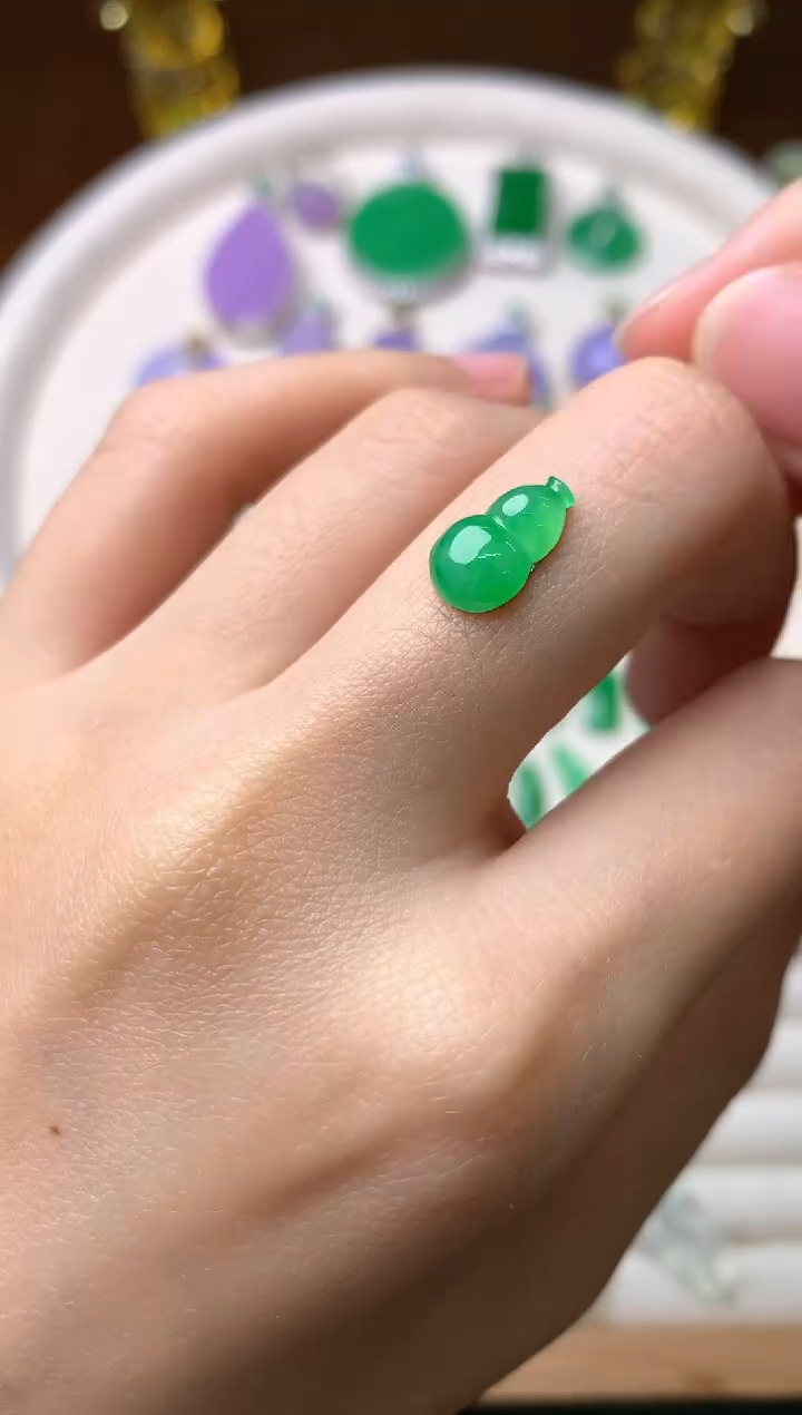 【闪购商品】定制翡翠未镶嵌裸石（镶嵌定制）