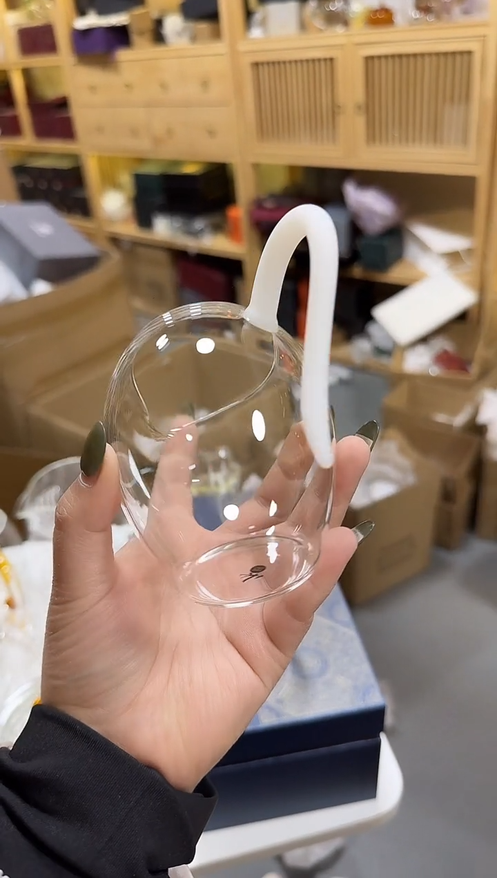 白玉怡然公道杯  