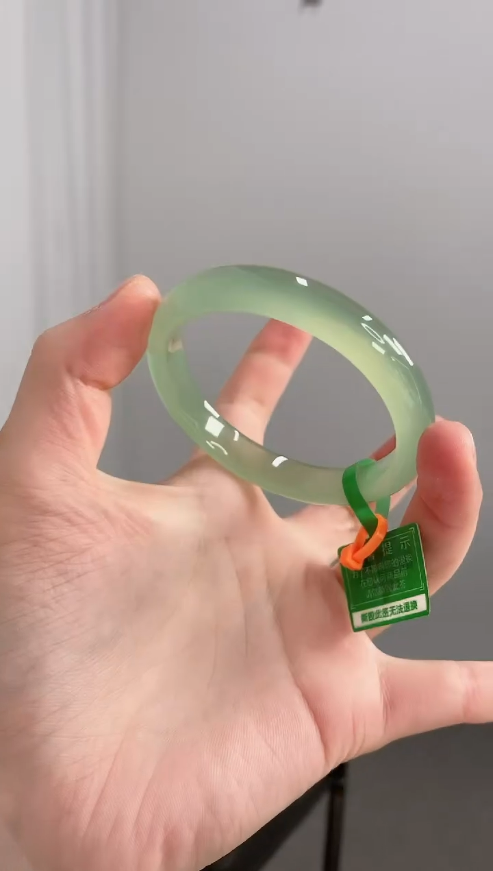 【闪购商品】玛瑙/玉髓手镯未镶嵌54圈