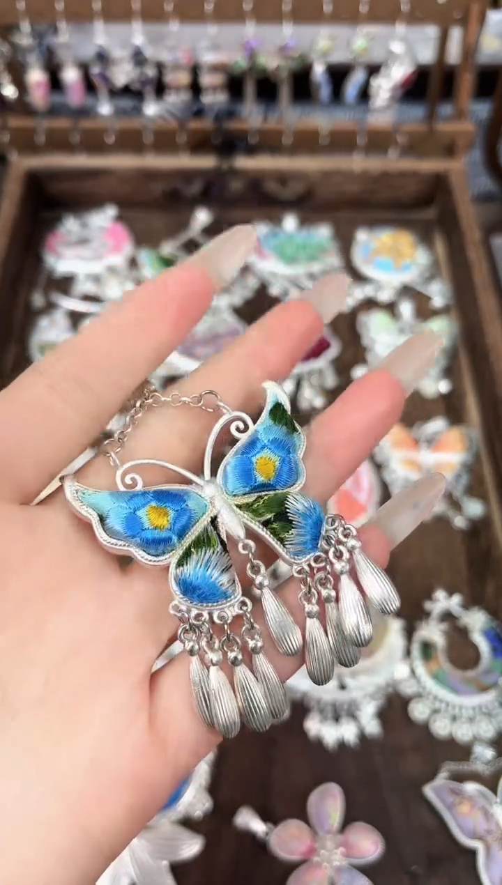 织绣民族风非遗老绣苗银饰品835