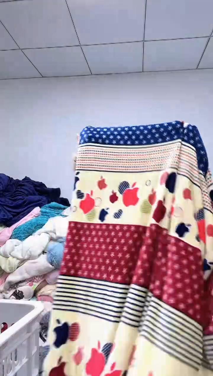 法兰绒2.5X2.2左右以主播介绍为准