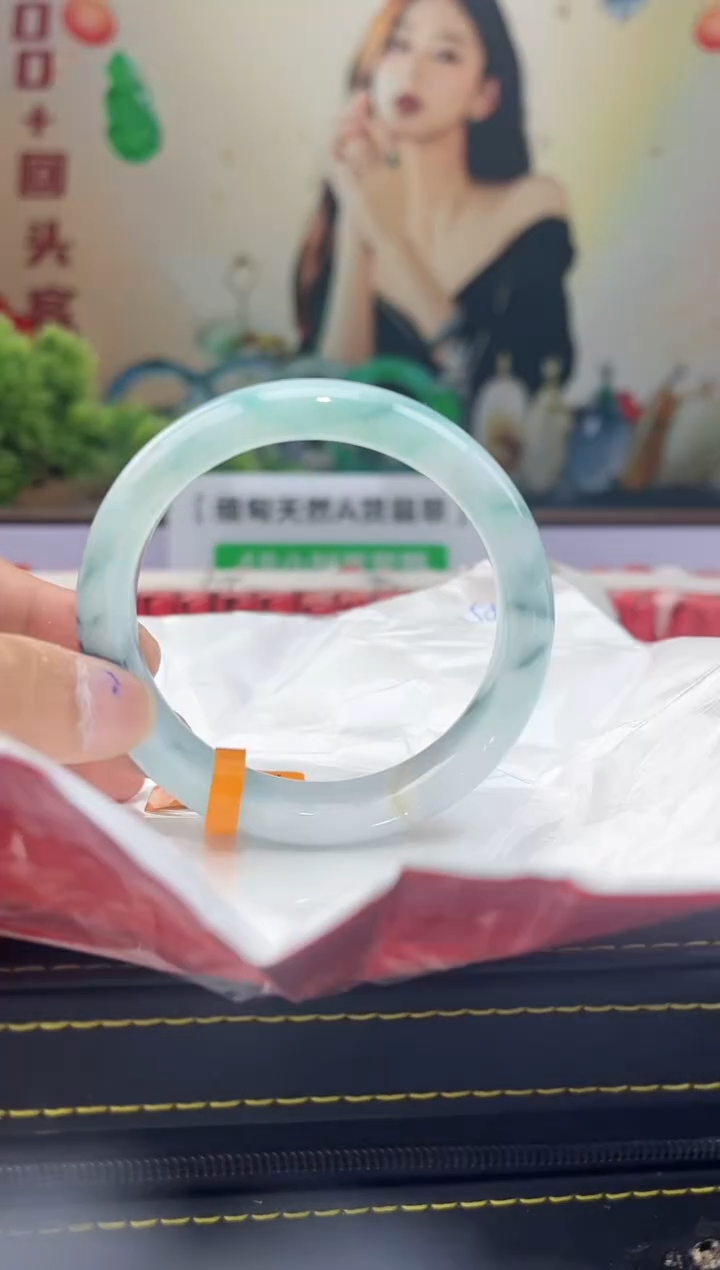 【闪购商品】翡翠手镯未镶嵌手镯14