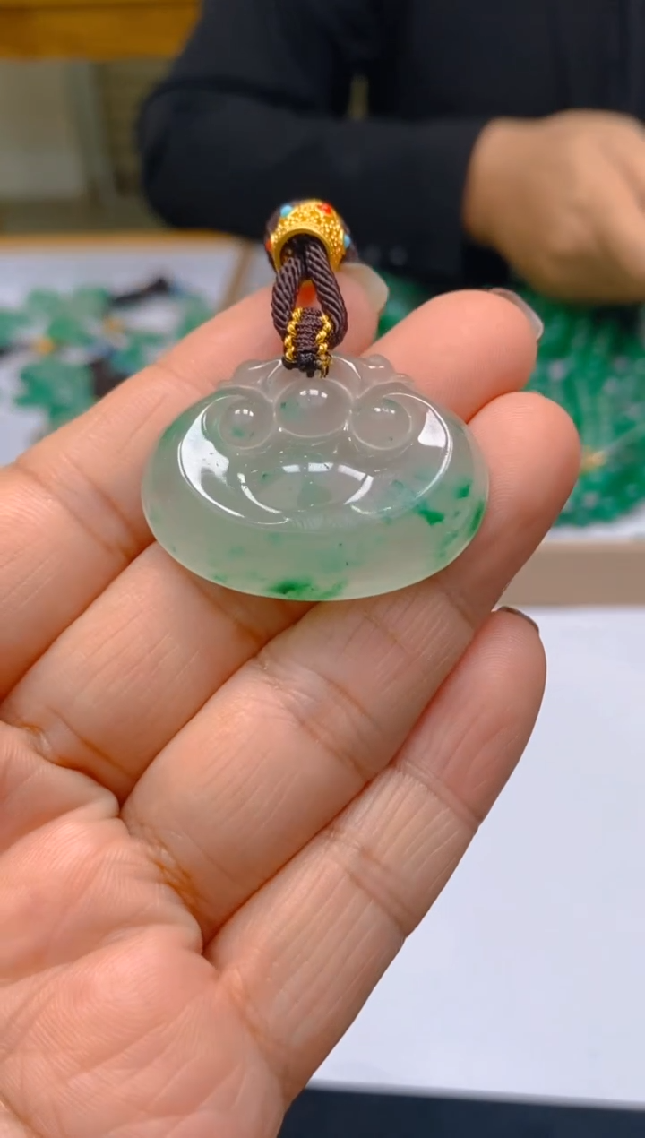 【闪购商品】石英质玉颈饰未镶嵌冰美人非洲翠041