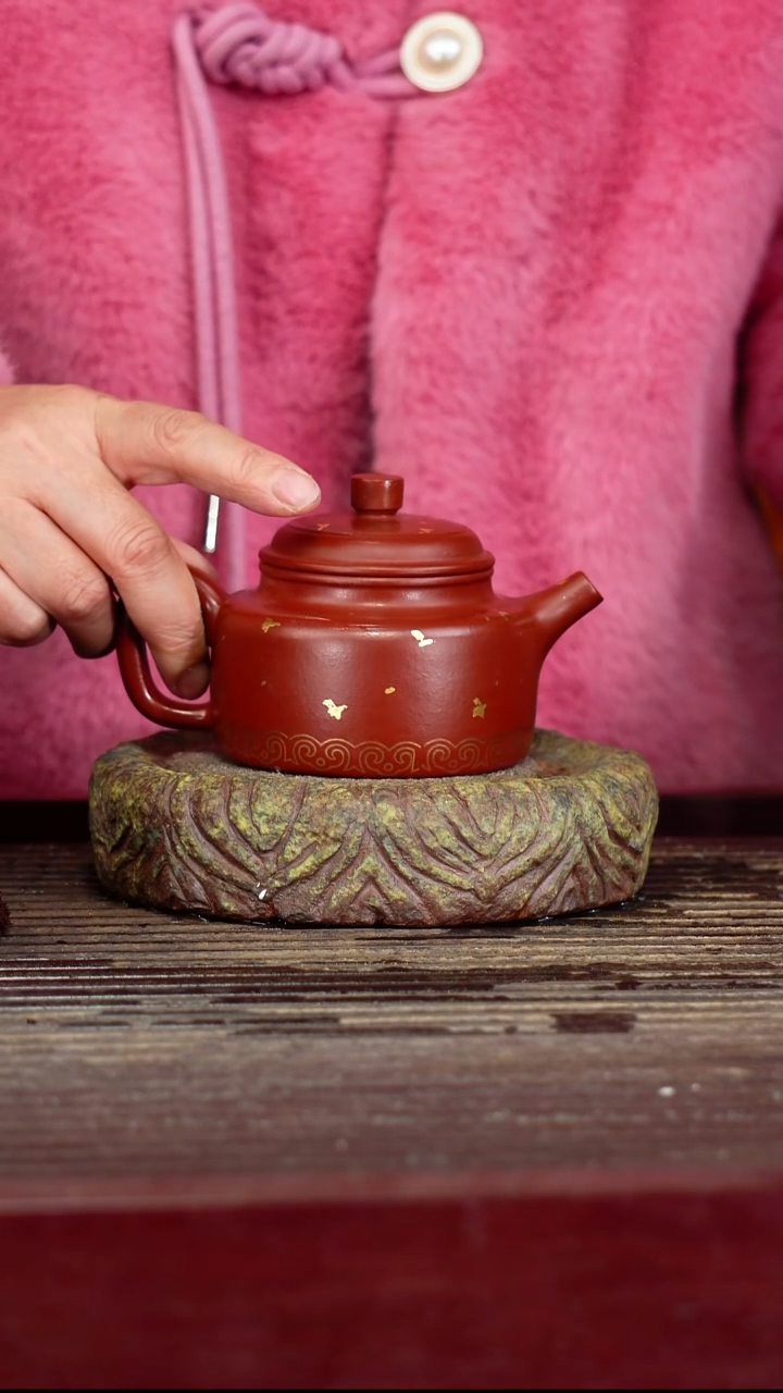 宜兴原矿紫砂壶茶壶宜兴原矿紫砂壶茶壶180C