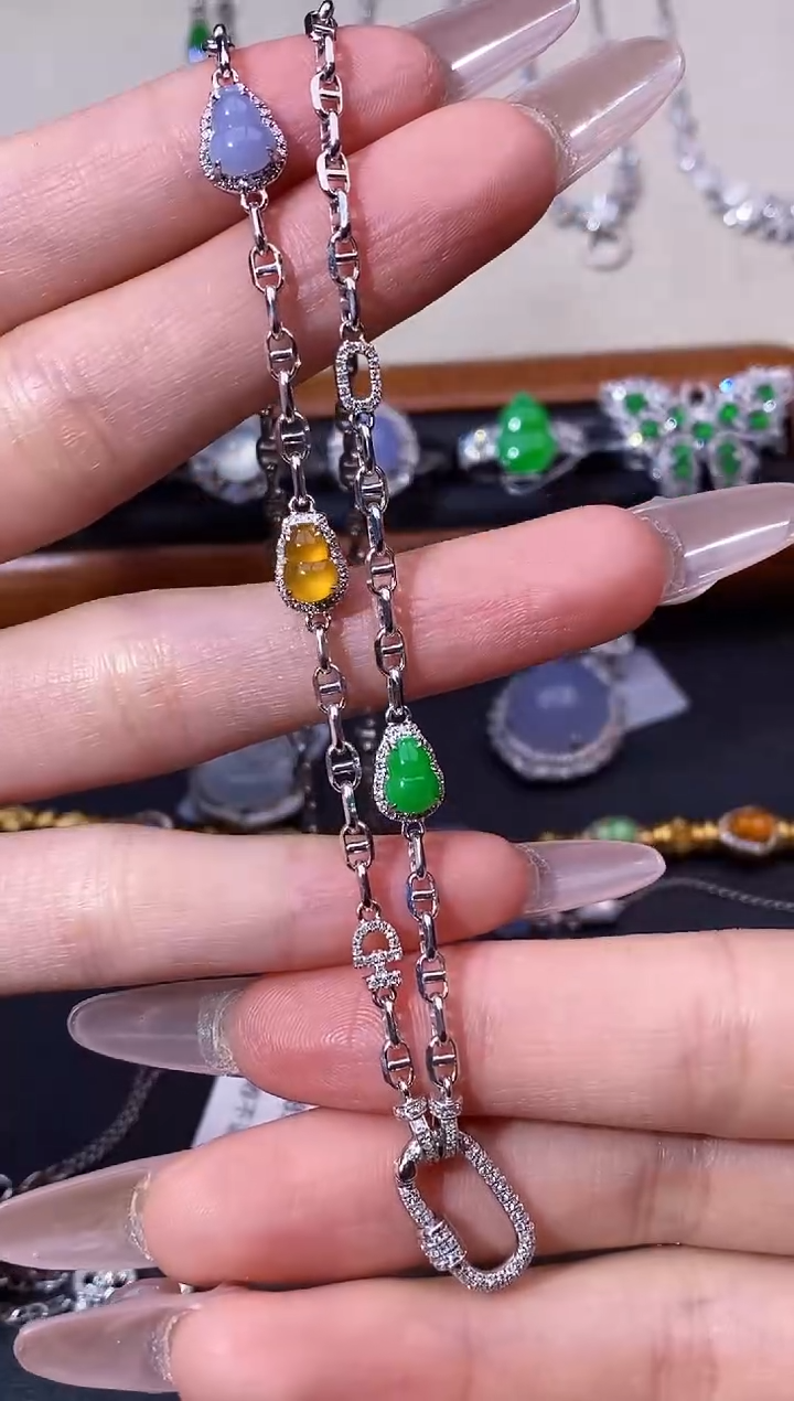 翡翠18K金镶嵌颈饰云****️链子