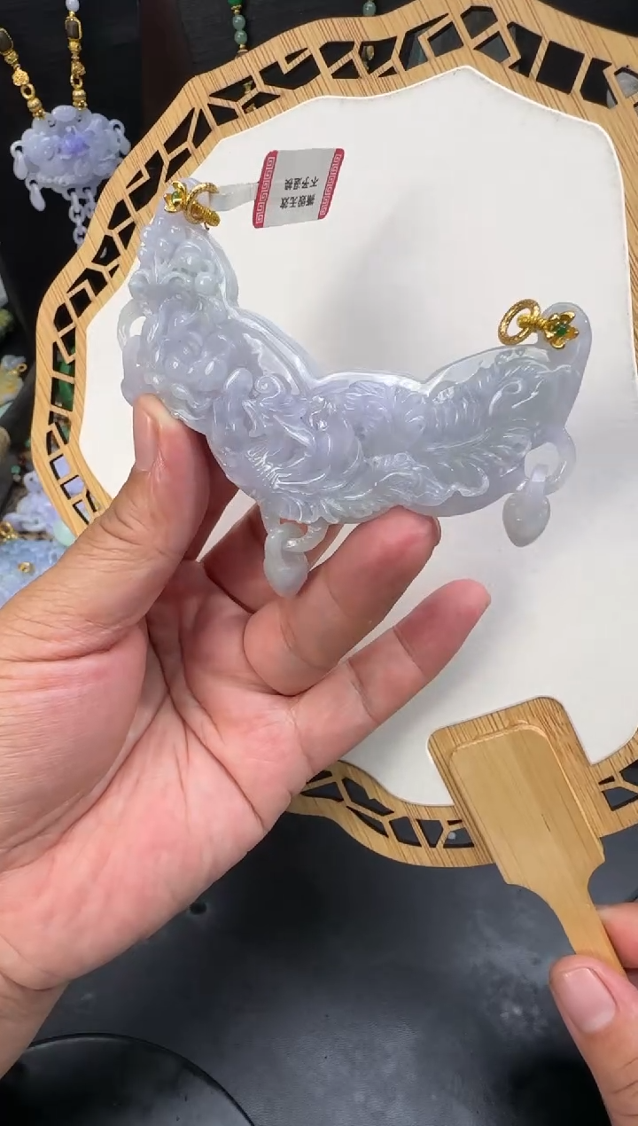 【闪购商品】翡翠颈饰未镶嵌拍照