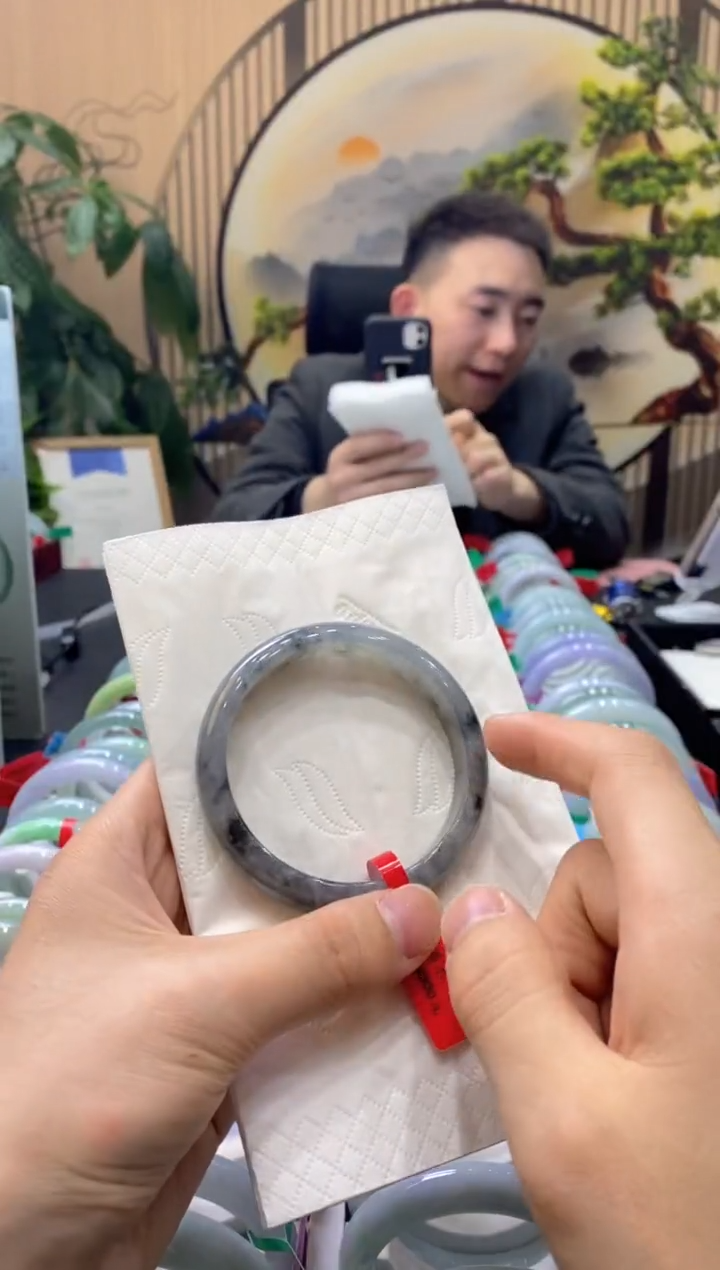 【闪购商品】翡翠手镯未镶嵌000010653
