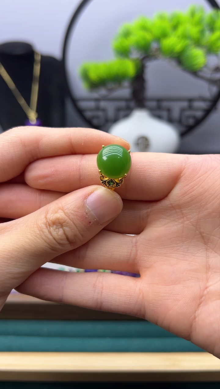 【闪购商品】和田玉耳饰14K金镶嵌J04             