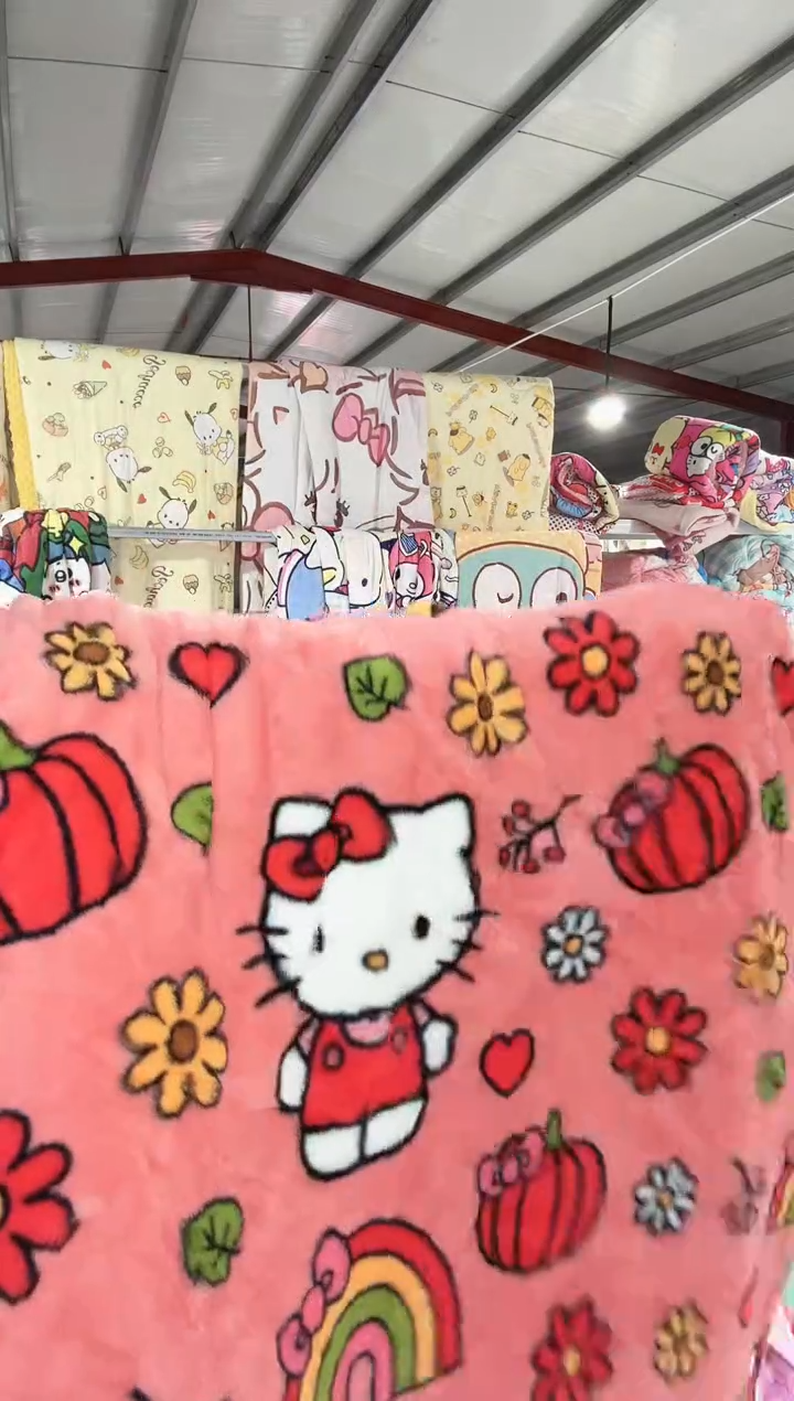 满35包邮   瑕疵   130*180  左右绒毯子  仿兔毛   