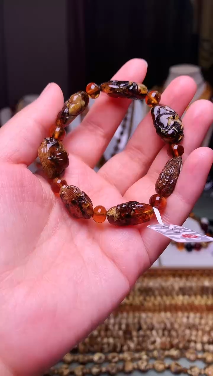 未镶嵌琥珀裸石抚顺琥珀