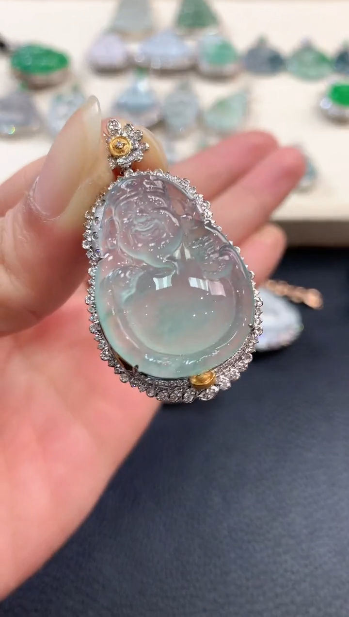 【闪购商品】翡翠吊坠(不含链)18K金镶嵌n100       