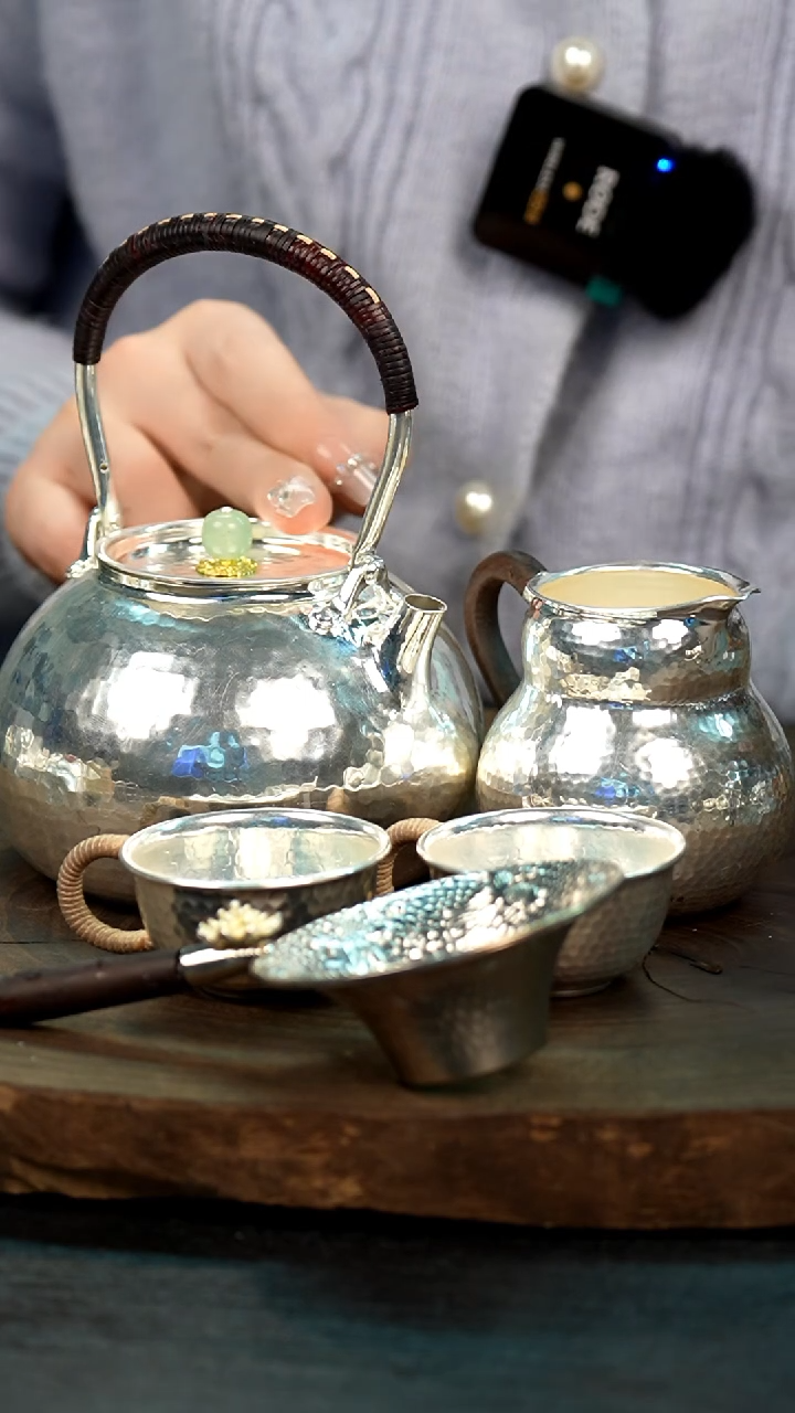 【闪购商品】手工锤纹银烧水壶+1公道杯+6杯子+茶漏