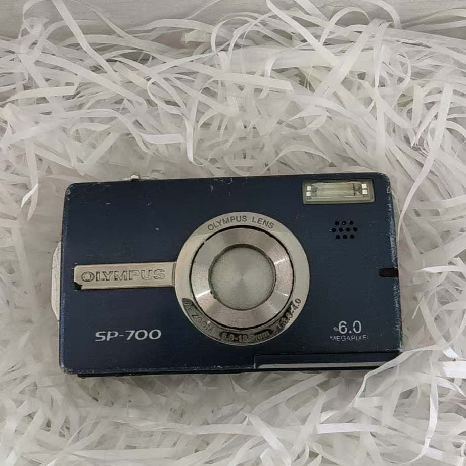 9新 Olympus/奥林巴斯 奥林巴斯SP700蓝色600W像素 只含电池