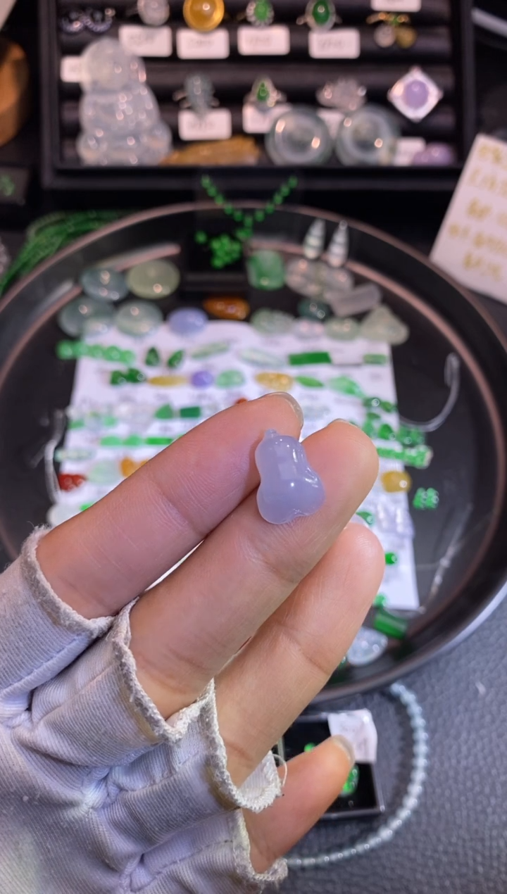 【闪购商品】翡翠挂件未镶嵌瓜