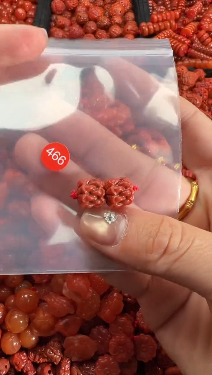 【闪购商品】南红玛瑙颈饰未镶嵌1