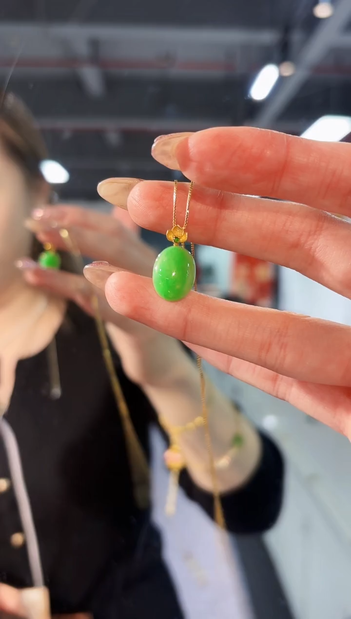 【闪购商品】翡翠吊坠(不含链)18K金镶嵌缅料A货/支持复检/一件