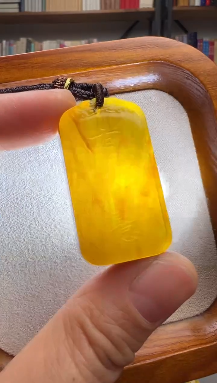 【闪购商品】琥珀颈饰未镶嵌有万喜吊坠