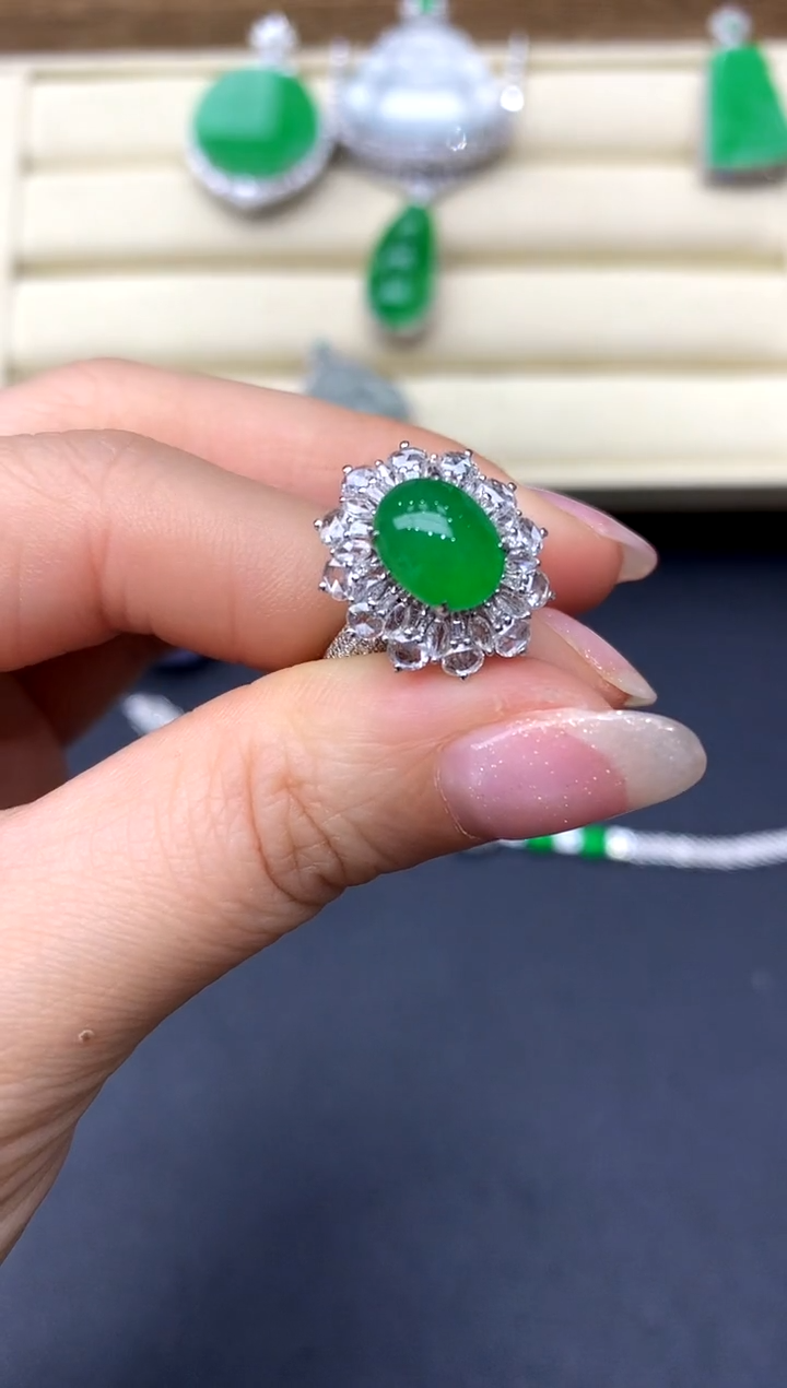 【闪购商品】翡翠戒指18K金镶嵌549-中国好珍宝