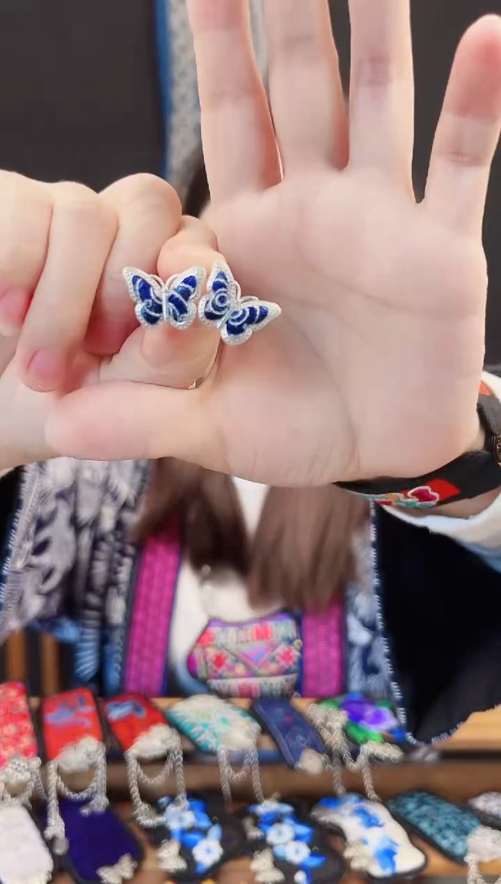 织绣非遗手工刺绣饰品26