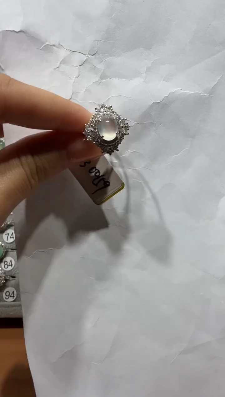 银S925镶嵌戒指翡翠925银镶缅甸A货翡翠戒指
