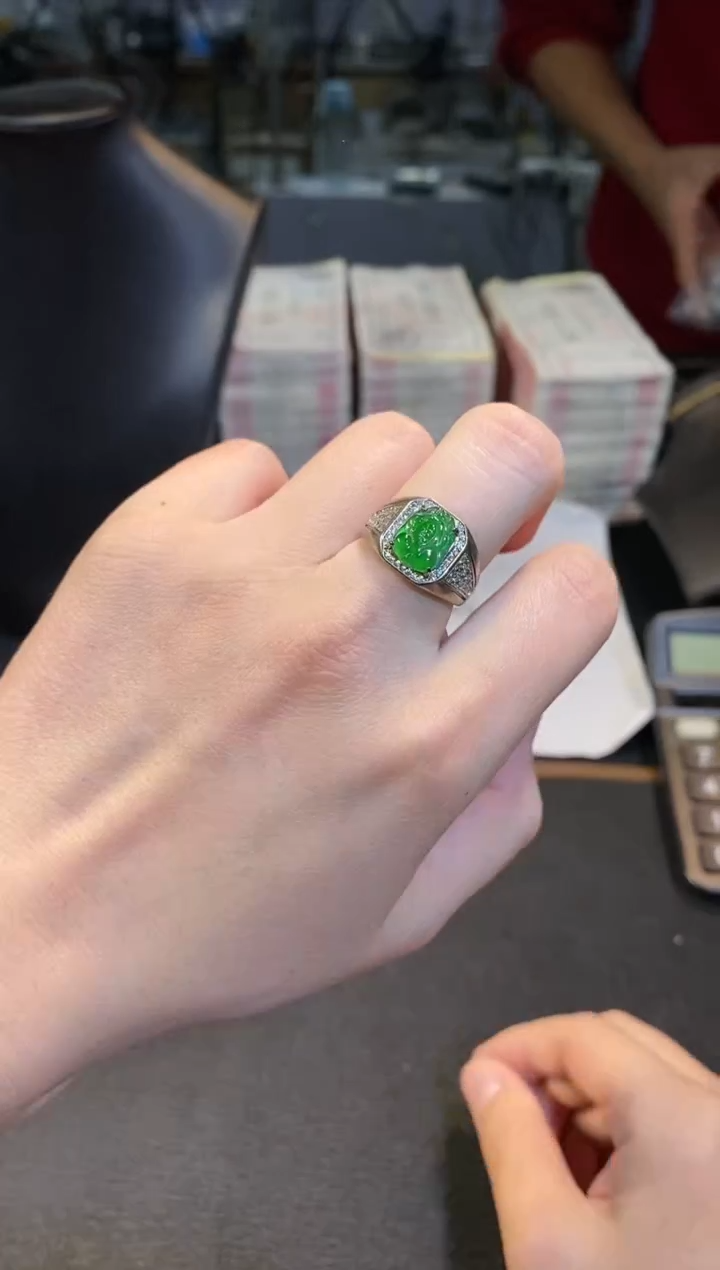 【闪购商品】翡翠戒指未镶嵌多样性发货不含链其一