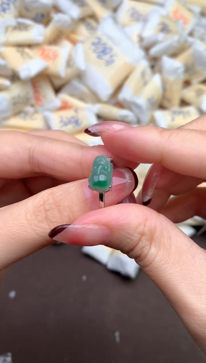 【闪购商品】翡翠戒指银S925镶嵌—