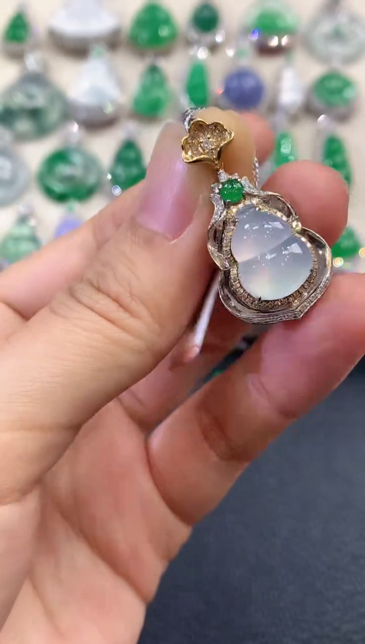 【闪购商品】翡翠吊坠(不含链)18K金镶嵌B69  多样性一件发货