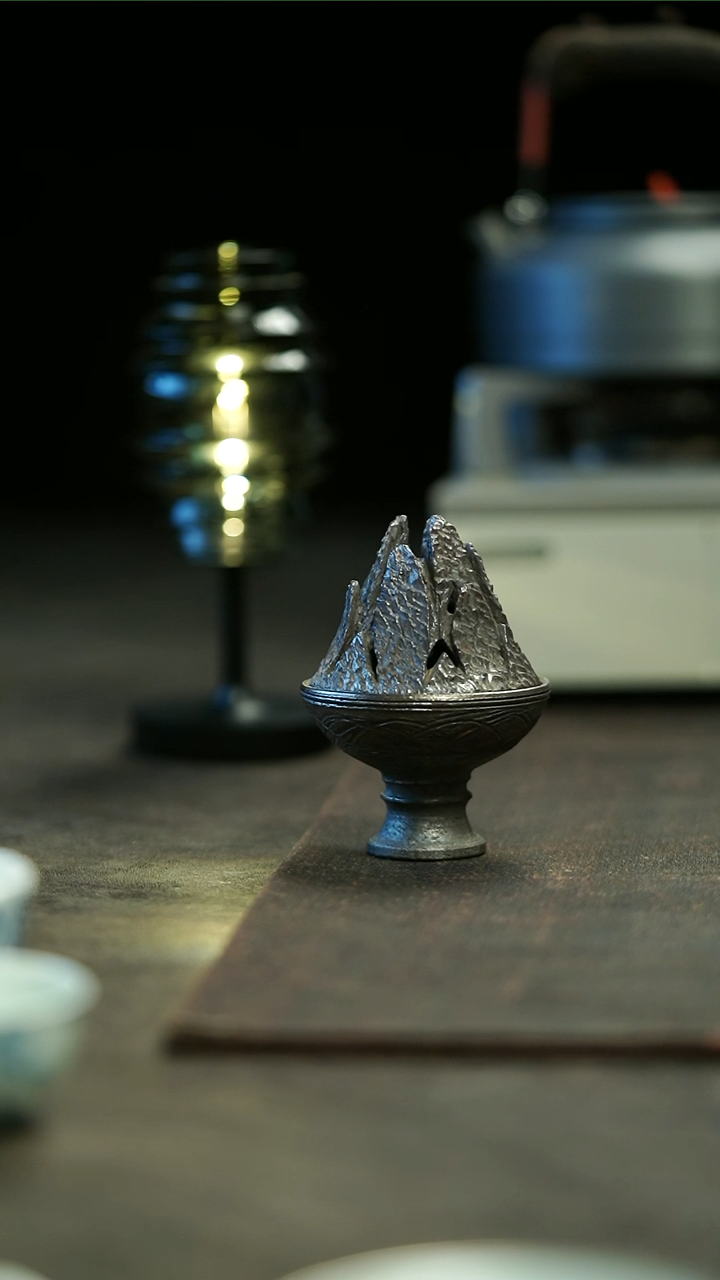 【闪购商品】欧阳文俊博山香炉金属釉