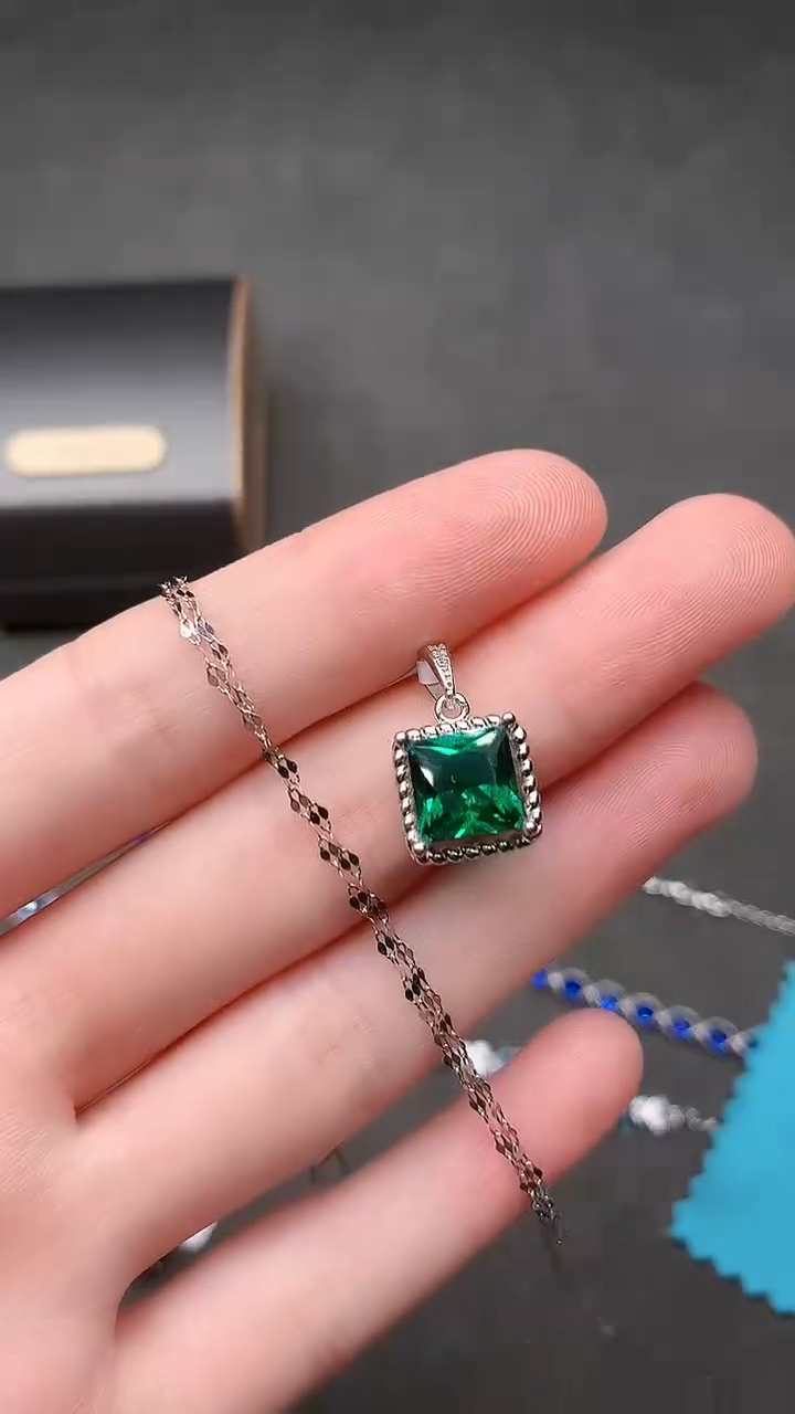 【闪购商品】绿色碧玺颈饰银S925镶嵌.......