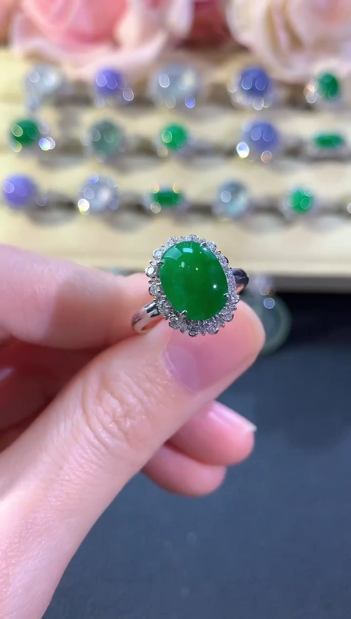 18K金镶嵌戒指翡翠冬日珠宝Q122