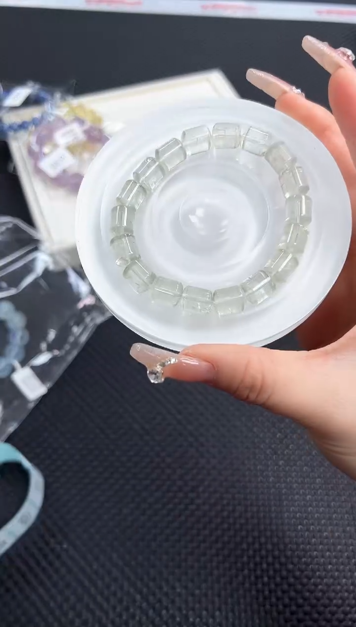 手串未镶嵌水晶31o多样性发其一/1条默认微瑕