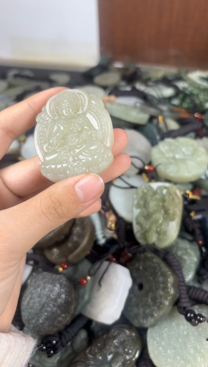 【闪购商品】和田玉颈饰未镶嵌1