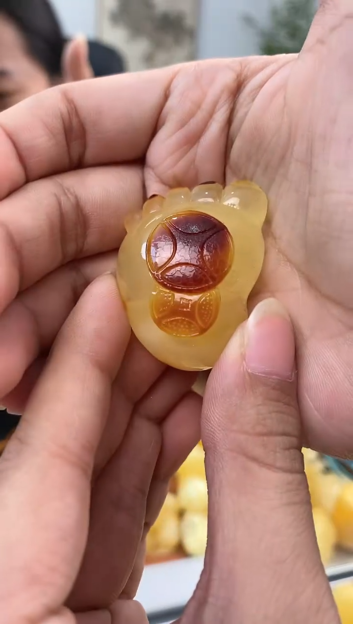 【闪购商品】蜜蜡裸石未镶嵌天然琥珀蜜蜡知足常乐