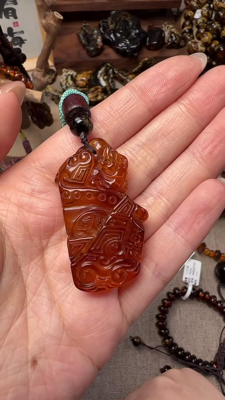 【闪购商品】琥珀手串未镶嵌抚顺琥珀