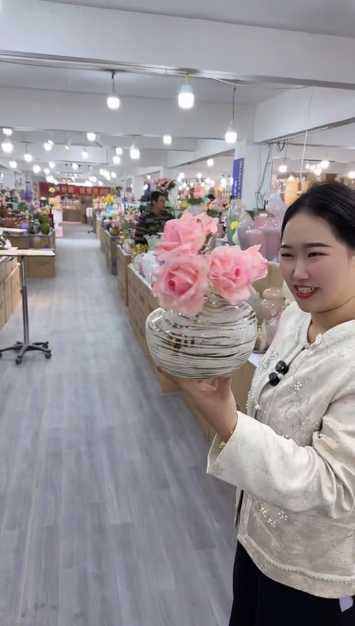 【闪购商品】琉璃静姐花器N-品3