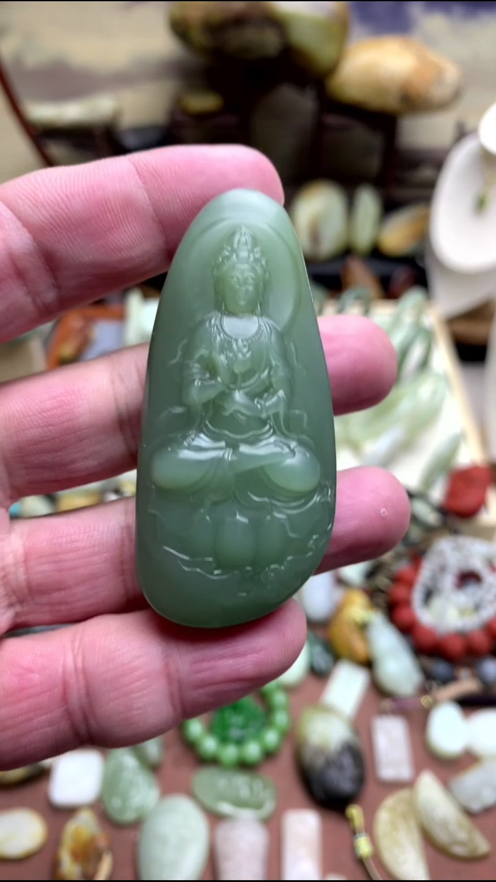 【闪购商品】和田玉颈饰未镶嵌湖水绿观音