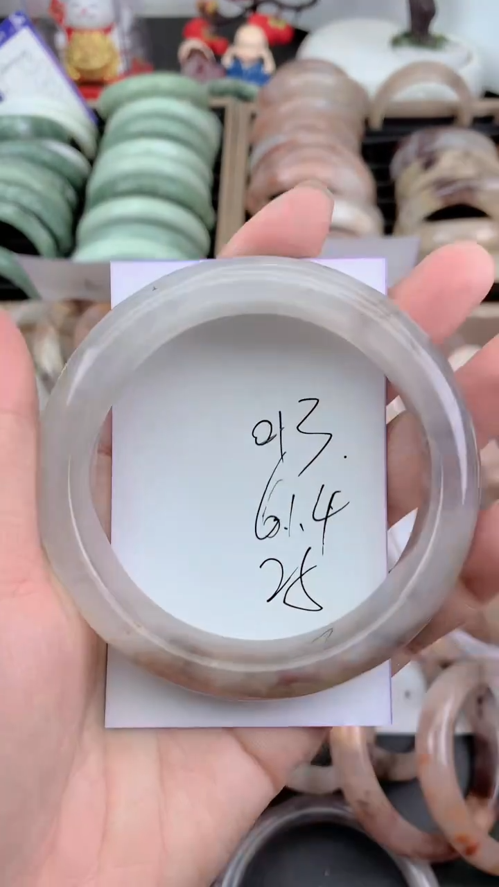 未镶嵌手镯石英质玉013